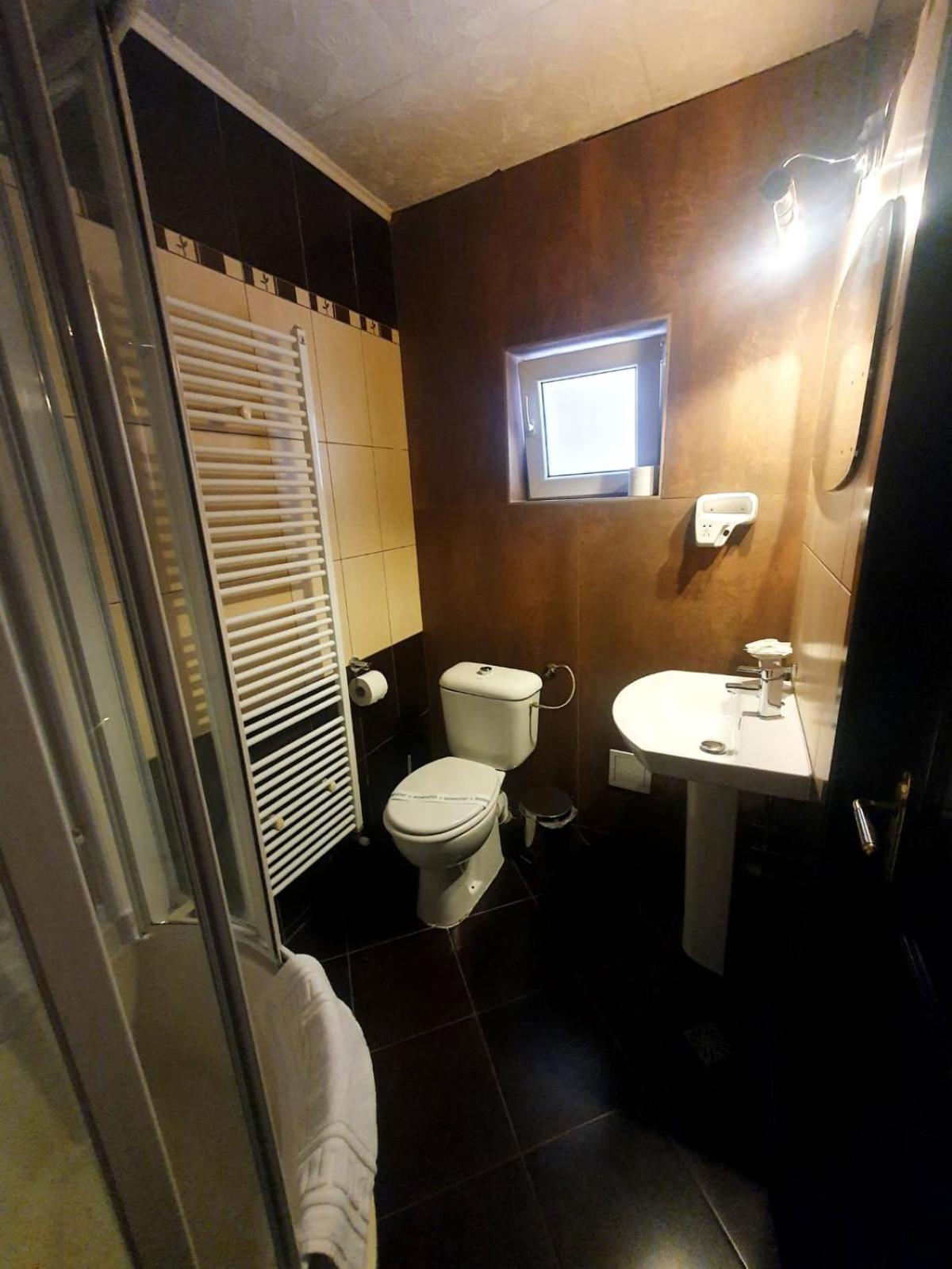 Pensiunea Caprioara Buşteni Exterior foto